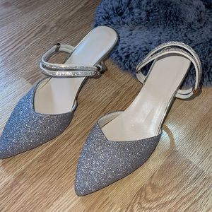 Brand new shoes size 8